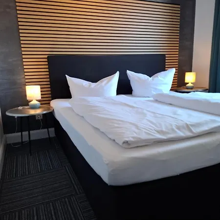 酒店 Am Schwarzen Berg 3*