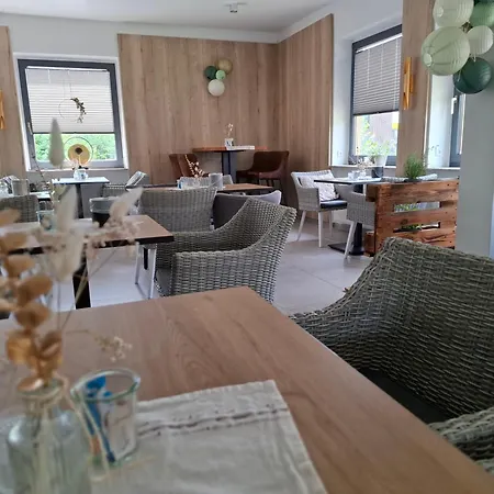 Am Schwarzen Berg 3*