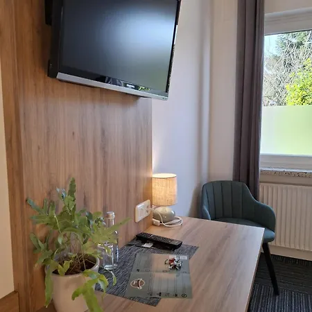 Am Schwarzen Berg 3*