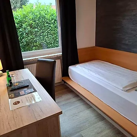 Am Schwarzen Berg 3* Stade