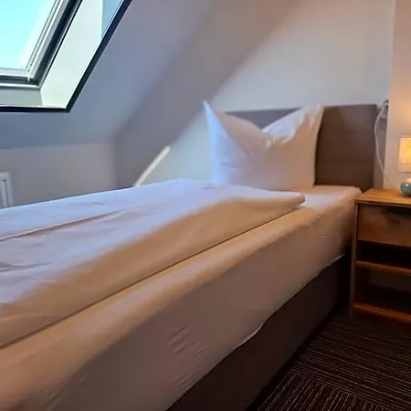 Am Schwarzen Berg 3*